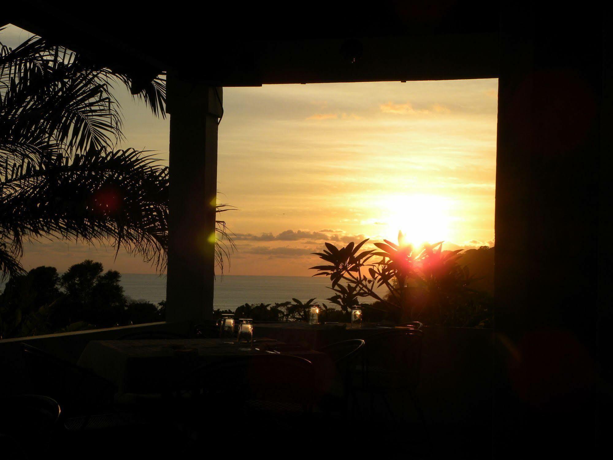 Hotel Lookout Playa Tortuga โอเฆชาล ภายนอก รูปภาพ